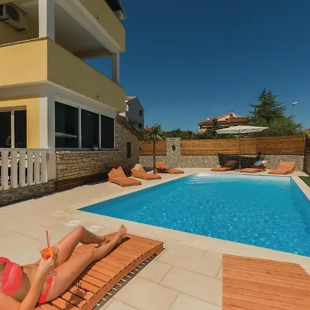Apartman Beautiful Studio In Biograd With Wifi Biograd na Moru